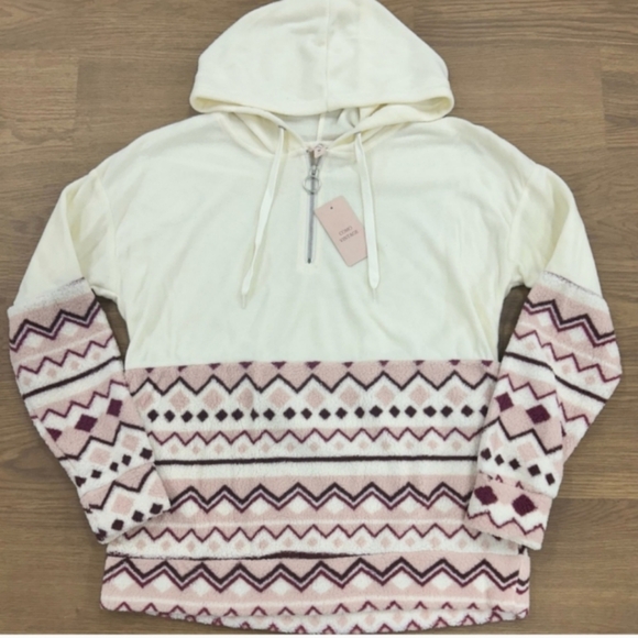 Como Vintage Sweaters - 🤍🩷New Como Vintage Large Fleece Pullover🩷🤍